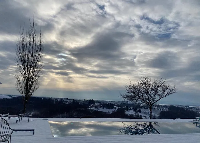 Sibon Wine & Jeruzalem 4* ליוטומר